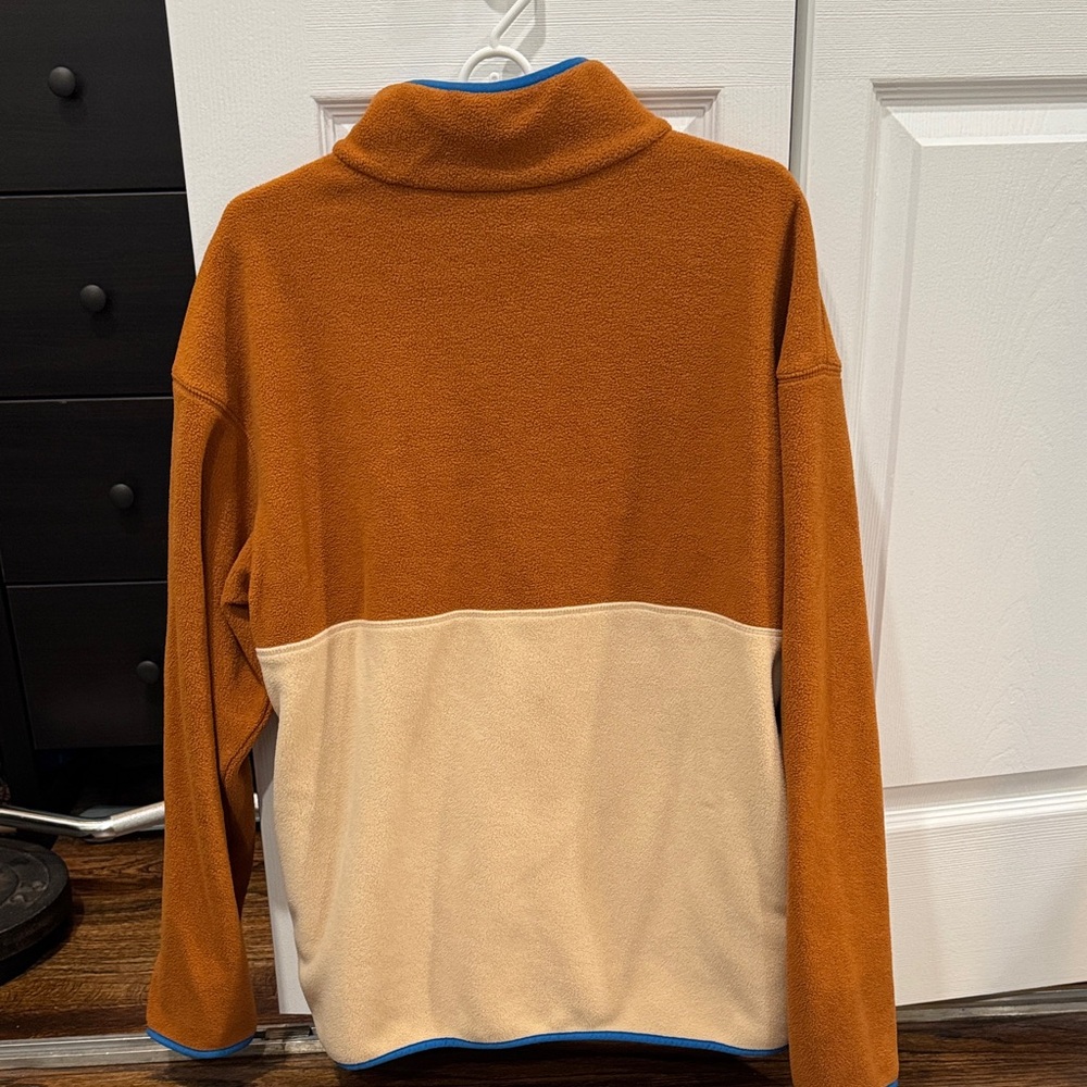 A24 Pullover - image 4